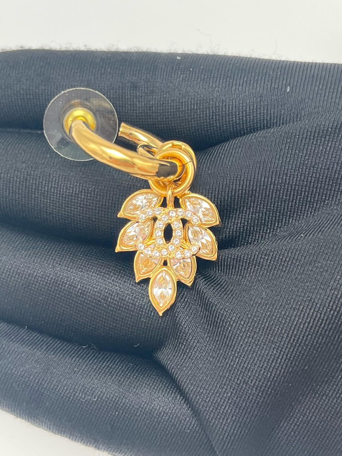Chanel - Other - Gold-tone metal with clear rhinestones - Gold