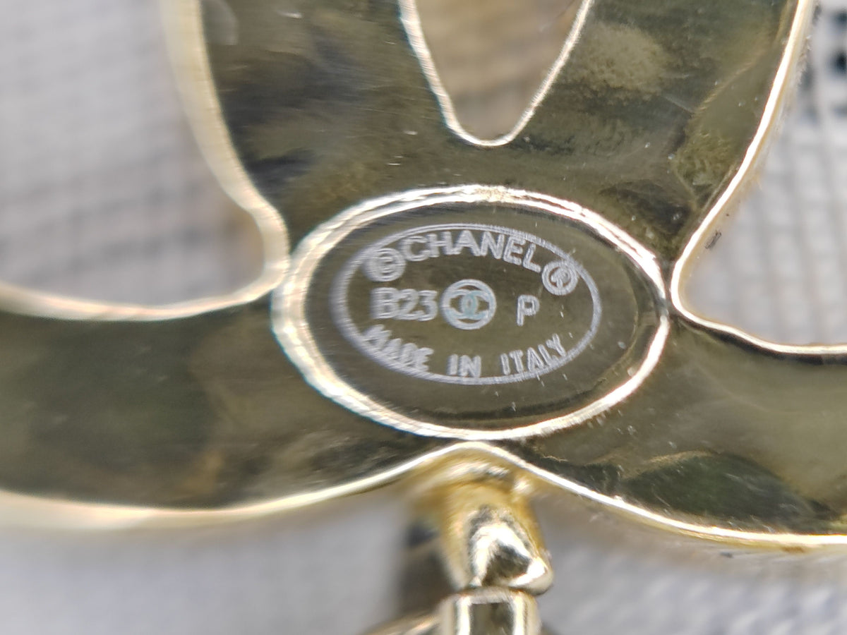 Chanel - Other - Gold-tone metal with clear rhinestones - Gold