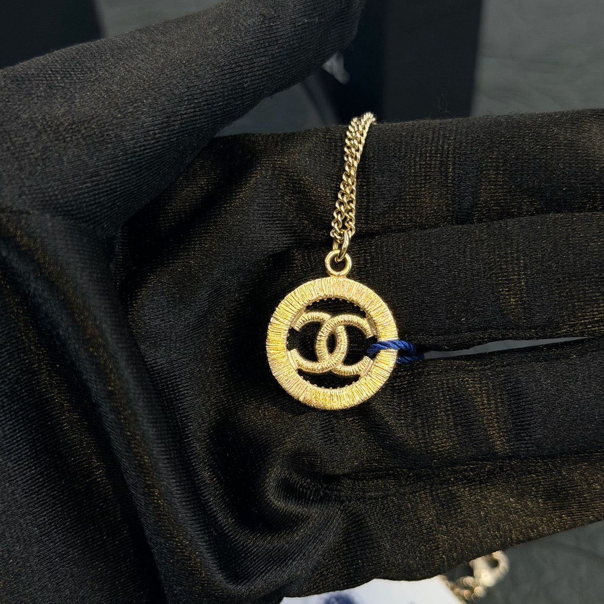 Chanel - Other - Gold-tone metal with clear stone embellishments - Gold - (23 cm)