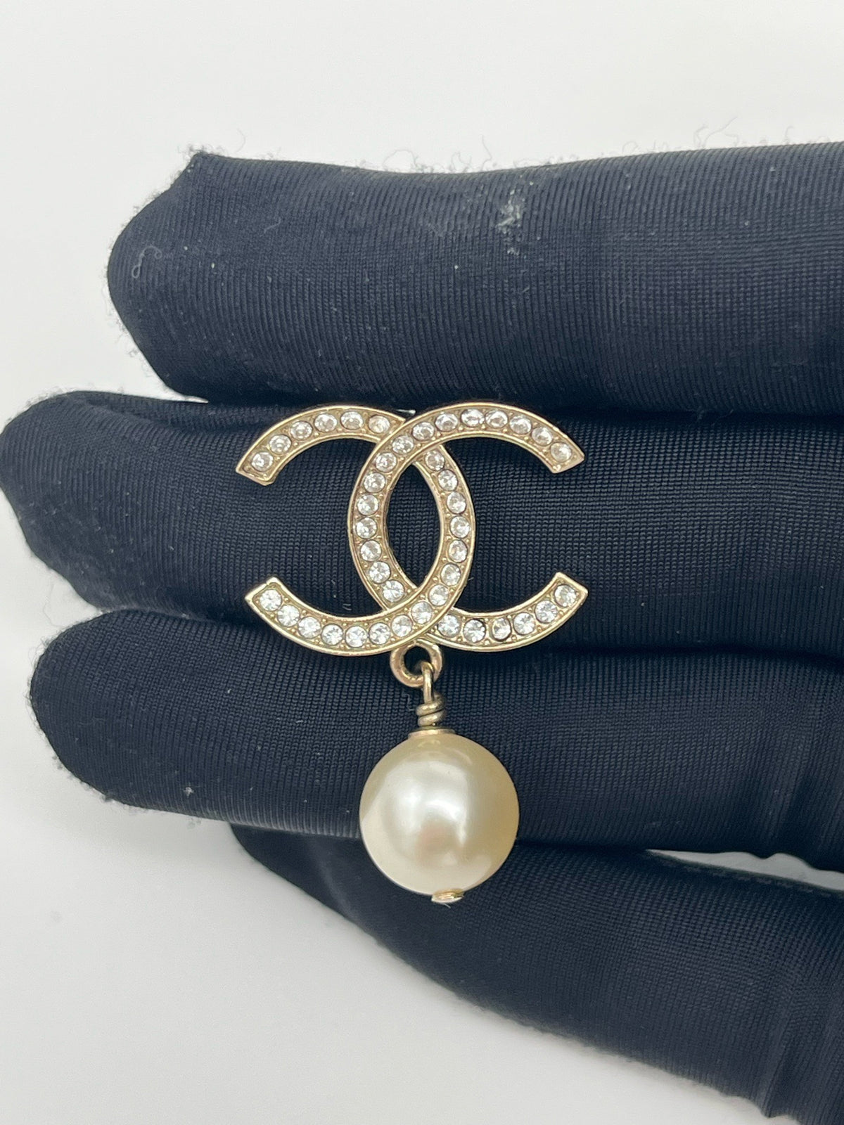 Chanel - Other - Gold-tone metal with crystal accents and faux pearl drops - Gold - (One size)