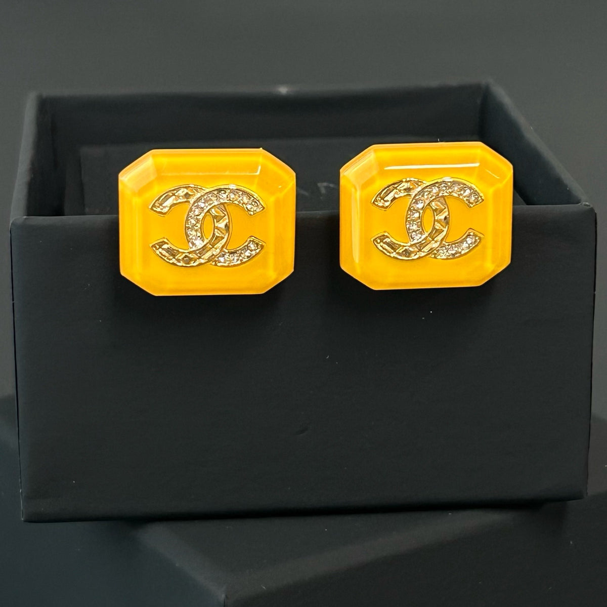 Chanel - Other - Gold-tone metal with crystal accents and resin elements - Yellow