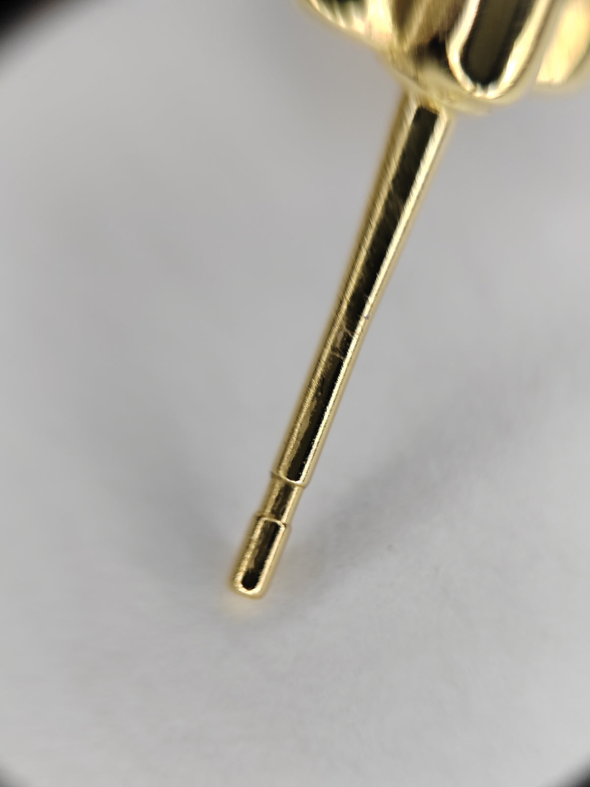 Chanel - Other - Gold-tone metal with crystal embellishments - Gold