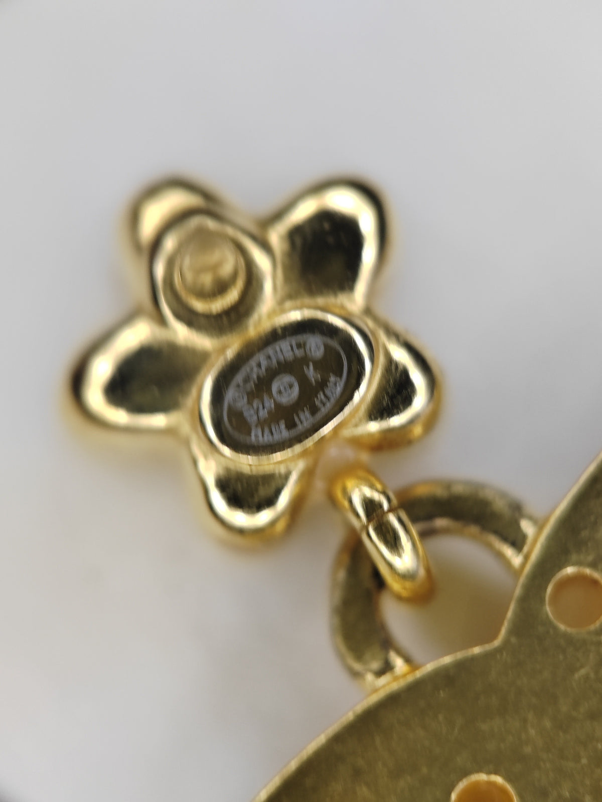 Chanel - Other - Gold-tone metal with crystal embellishments - Gold