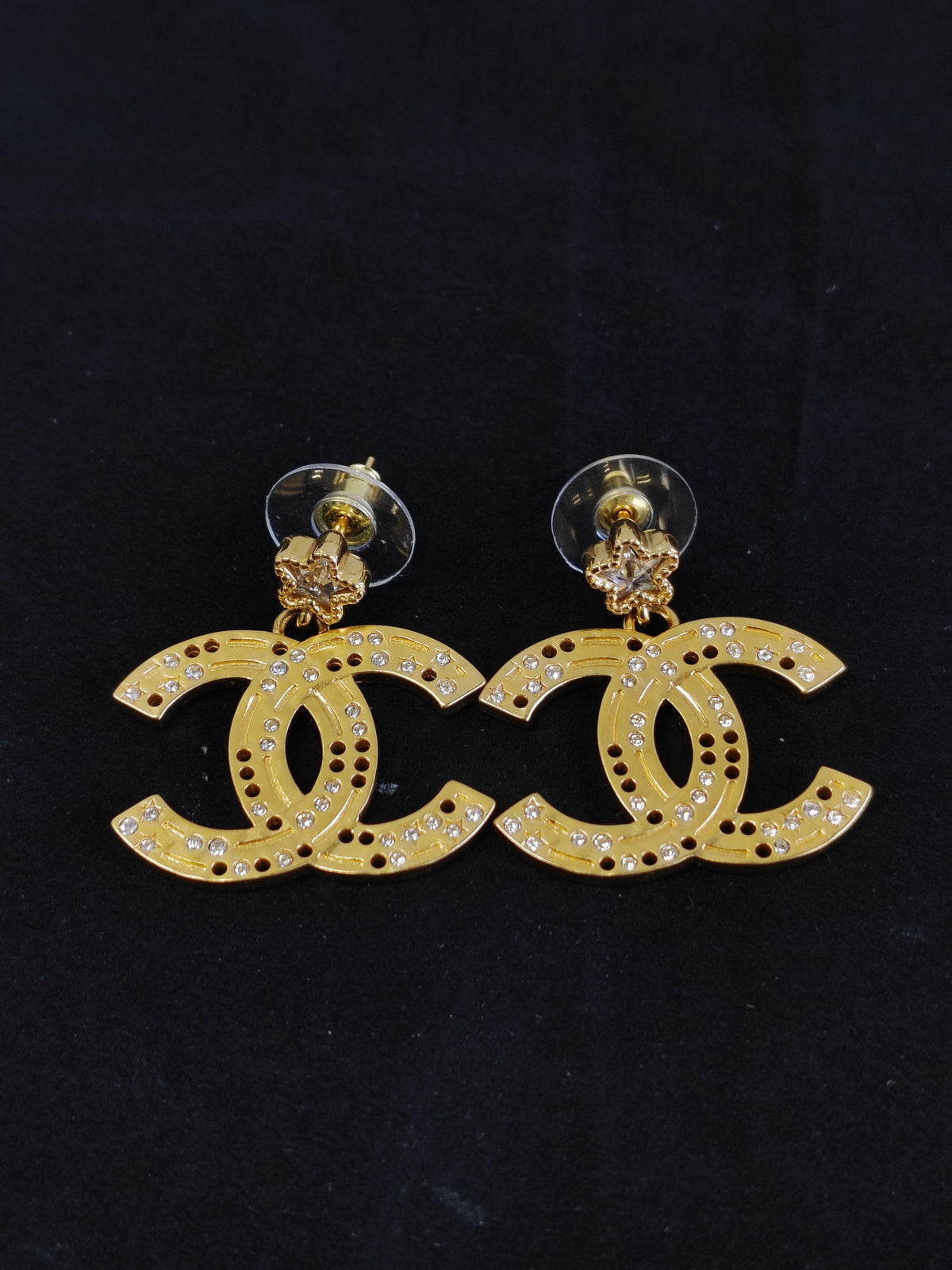 Chanel - Other - Gold-tone metal with crystal embellishments - Gold