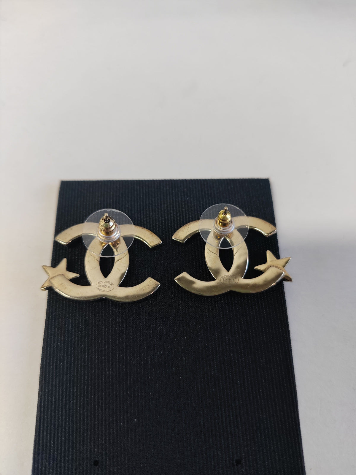 Chanel - Other - Gold-tone metal with crystal rhinestone embellishments - Gold