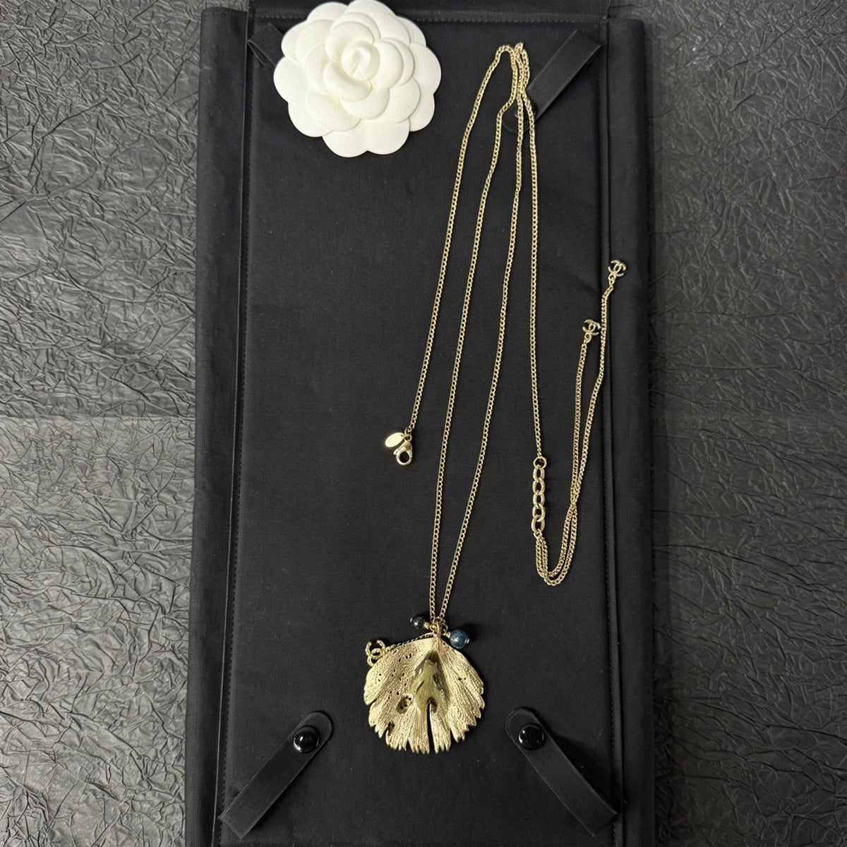 Chanel - Other - Gold-tone metal with dark and blue decorative beads; exact composition unspecified. - Gold - (92+18 cm)