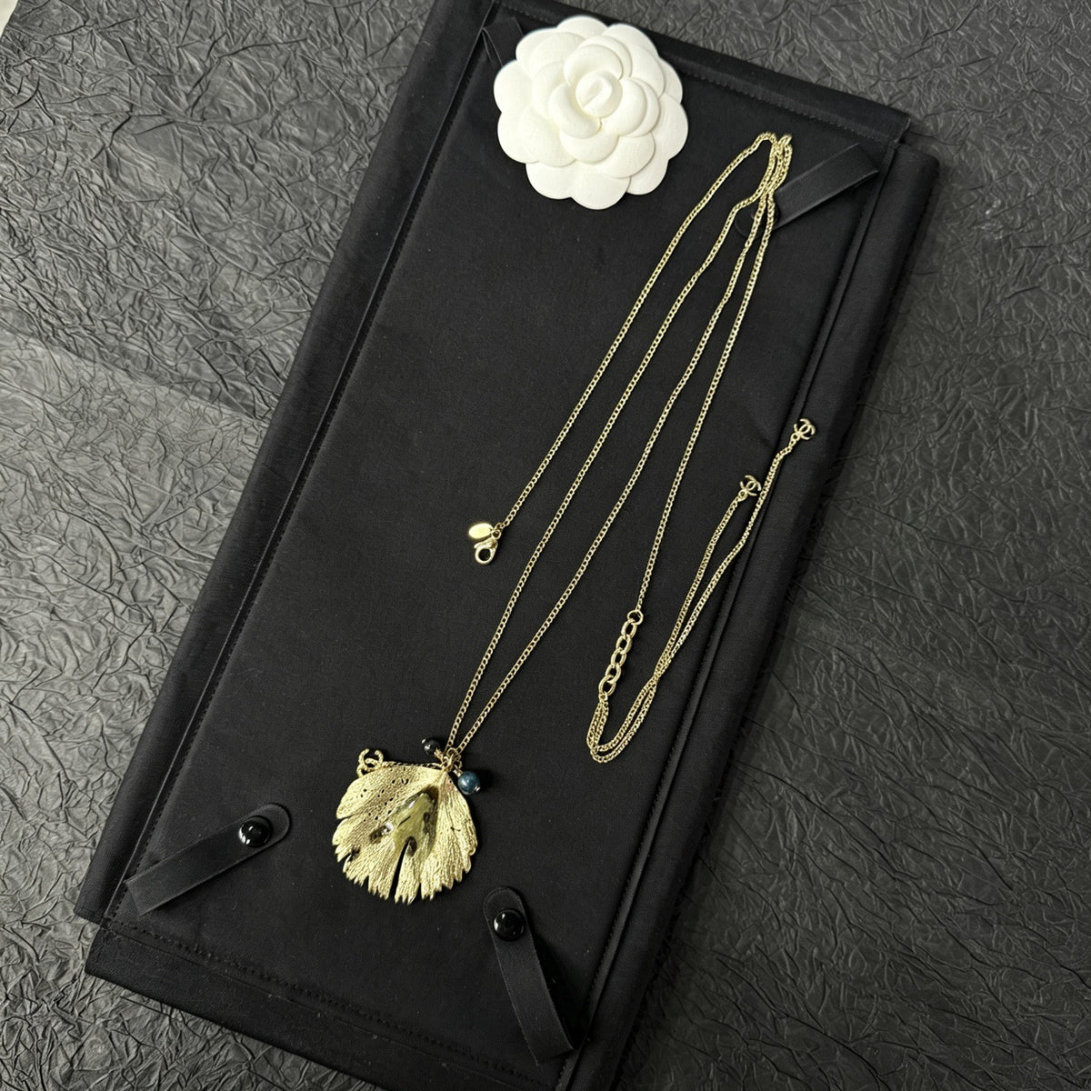 Chanel - Other - Gold-tone metal with dark and blue decorative beads; exact composition unspecified. - Gold - (92+18 cm)