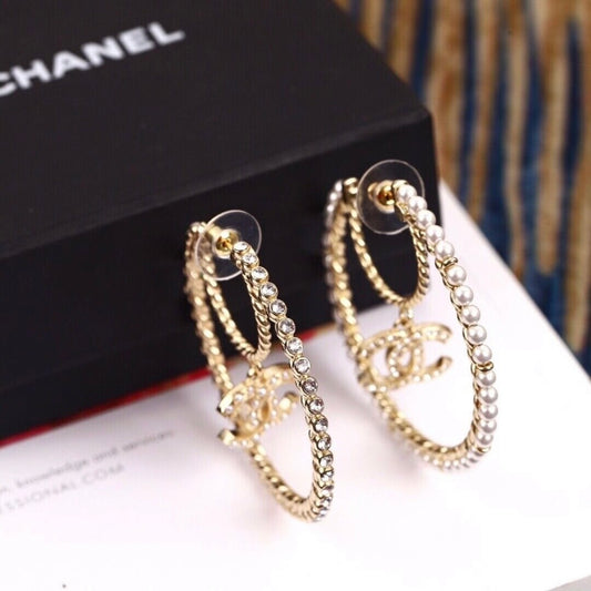 Chanel - Other - Gold-tone metal with faux pearls and crystal embellishments - Gold