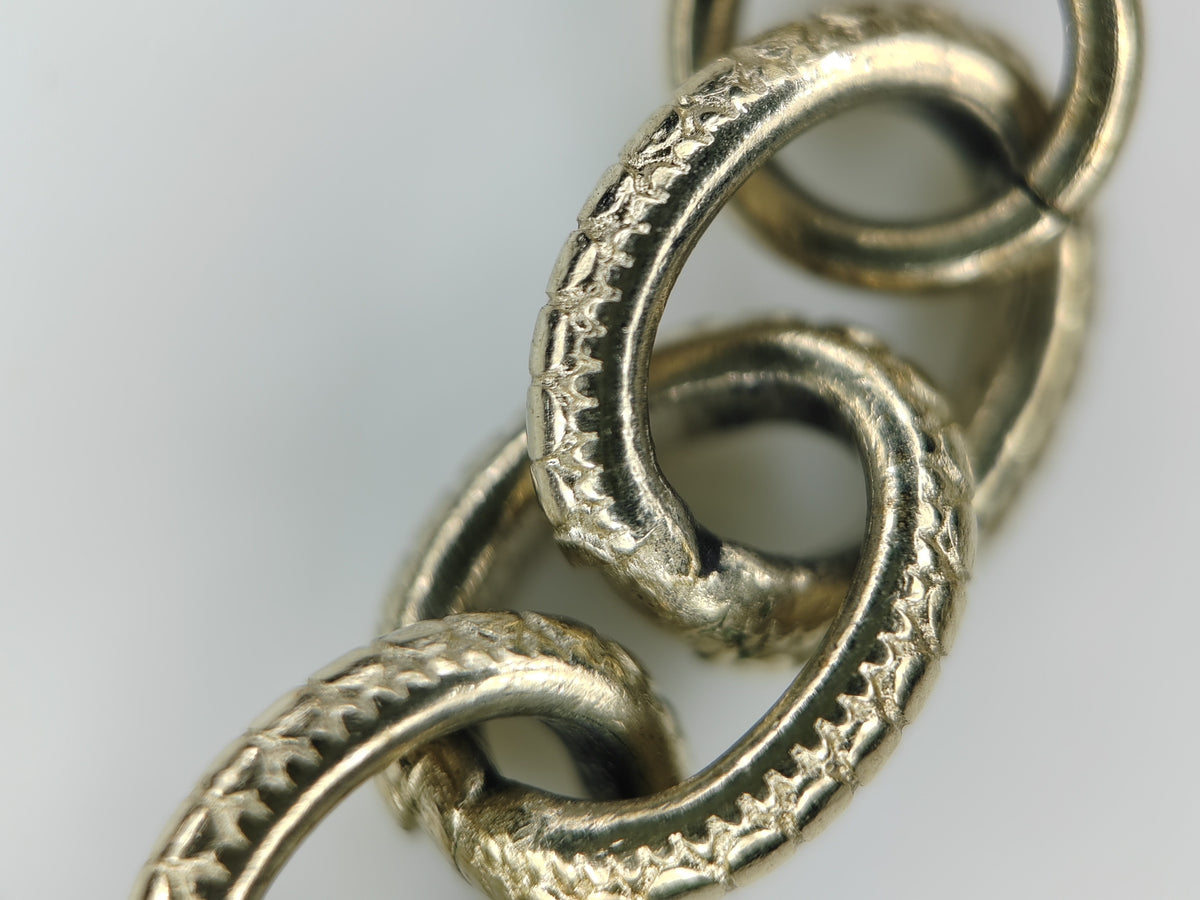 Chanel - Other - Gold-tone metal with faux pearls. - Multicolour