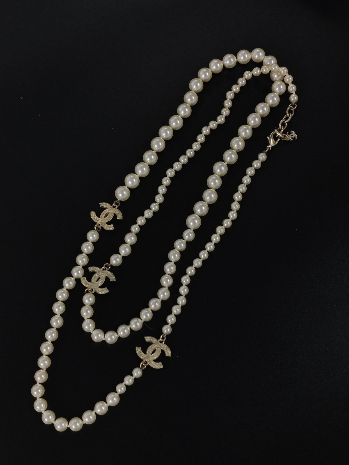 Chanel - Other - Gold-tone metal with glass faux pearls and rhinestone embellishments. - Multicolour