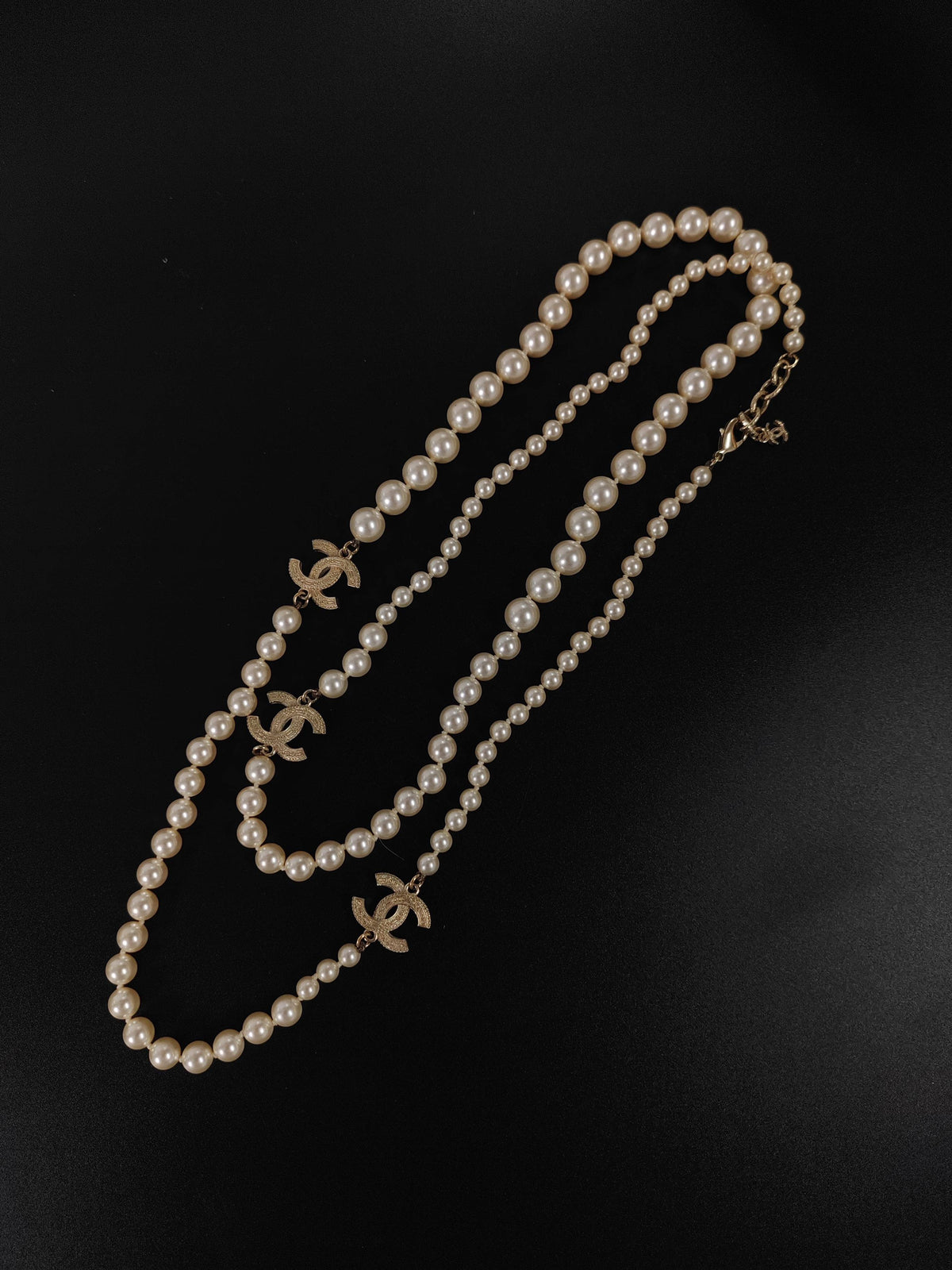 Chanel - Other - Gold-tone metal with glass faux pearls and rhinestone embellishments. - Multicolour