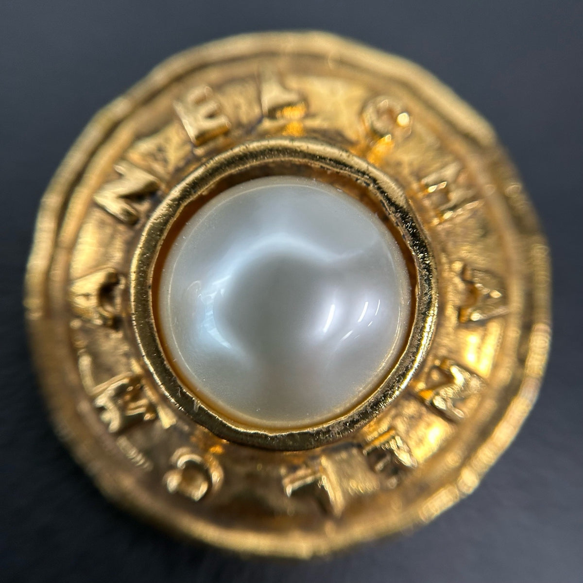 Chanel - Other - Gold-tone metal with glass pearl accents - Gold