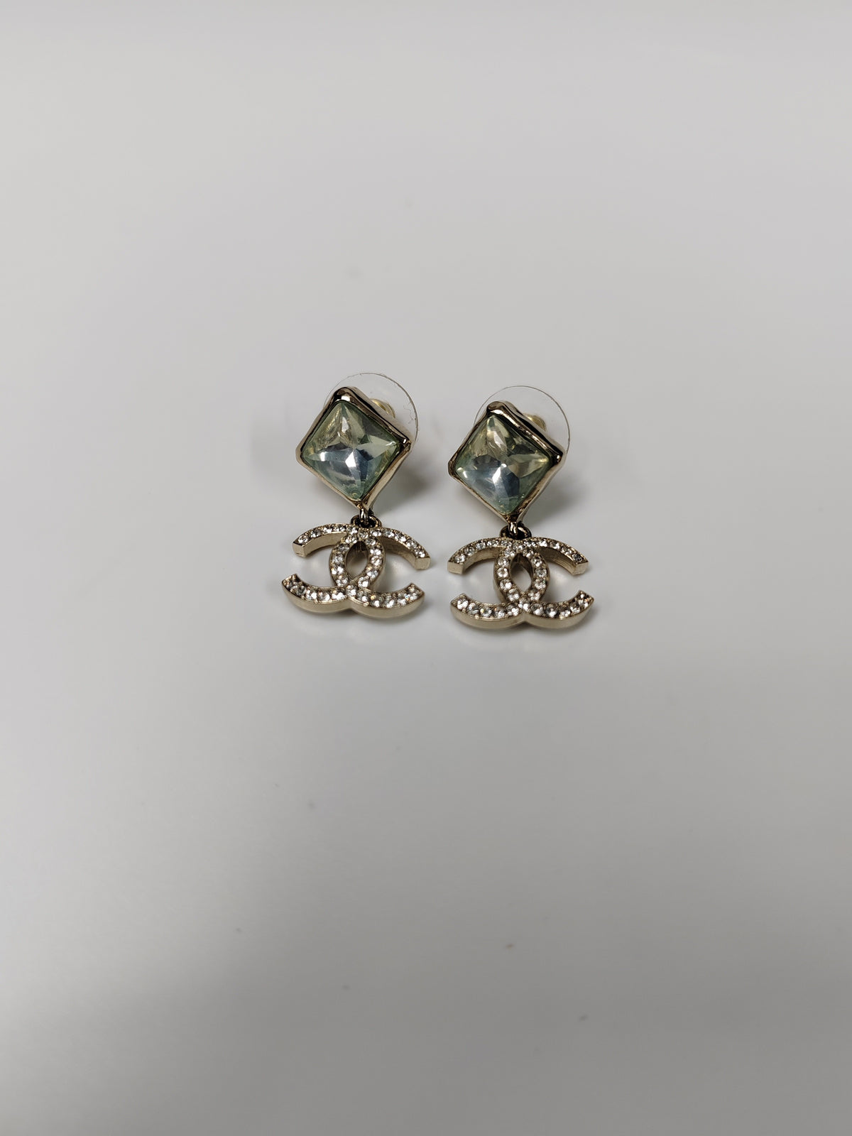 Chanel - Other - Gold-tone metal with glass rhinestones and faceted glass stones. - Multicolour