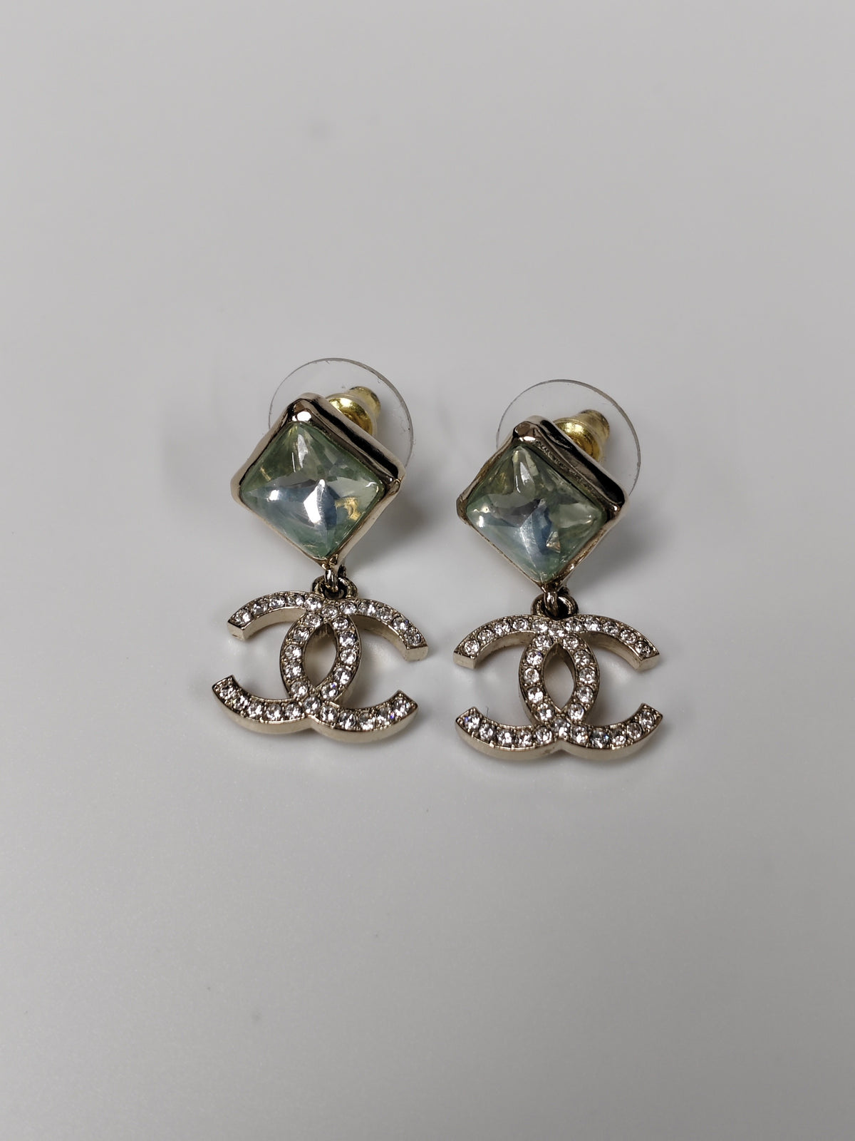Chanel - Other - Gold-tone metal with glass rhinestones and faceted glass stones. - Multicolour