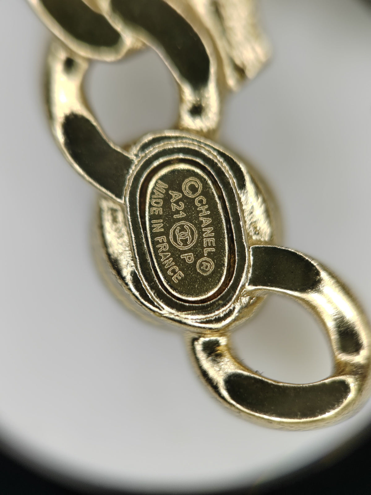Chanel - Other - Gold-tone metal with glass rhinestones and imitation pearls - Multicolour