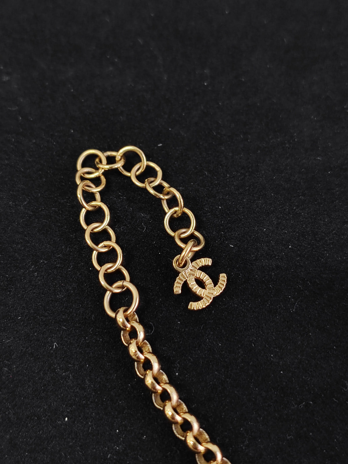 Chanel - Other - Gold-tone metal with imitation pearl and crystal accents - Gold