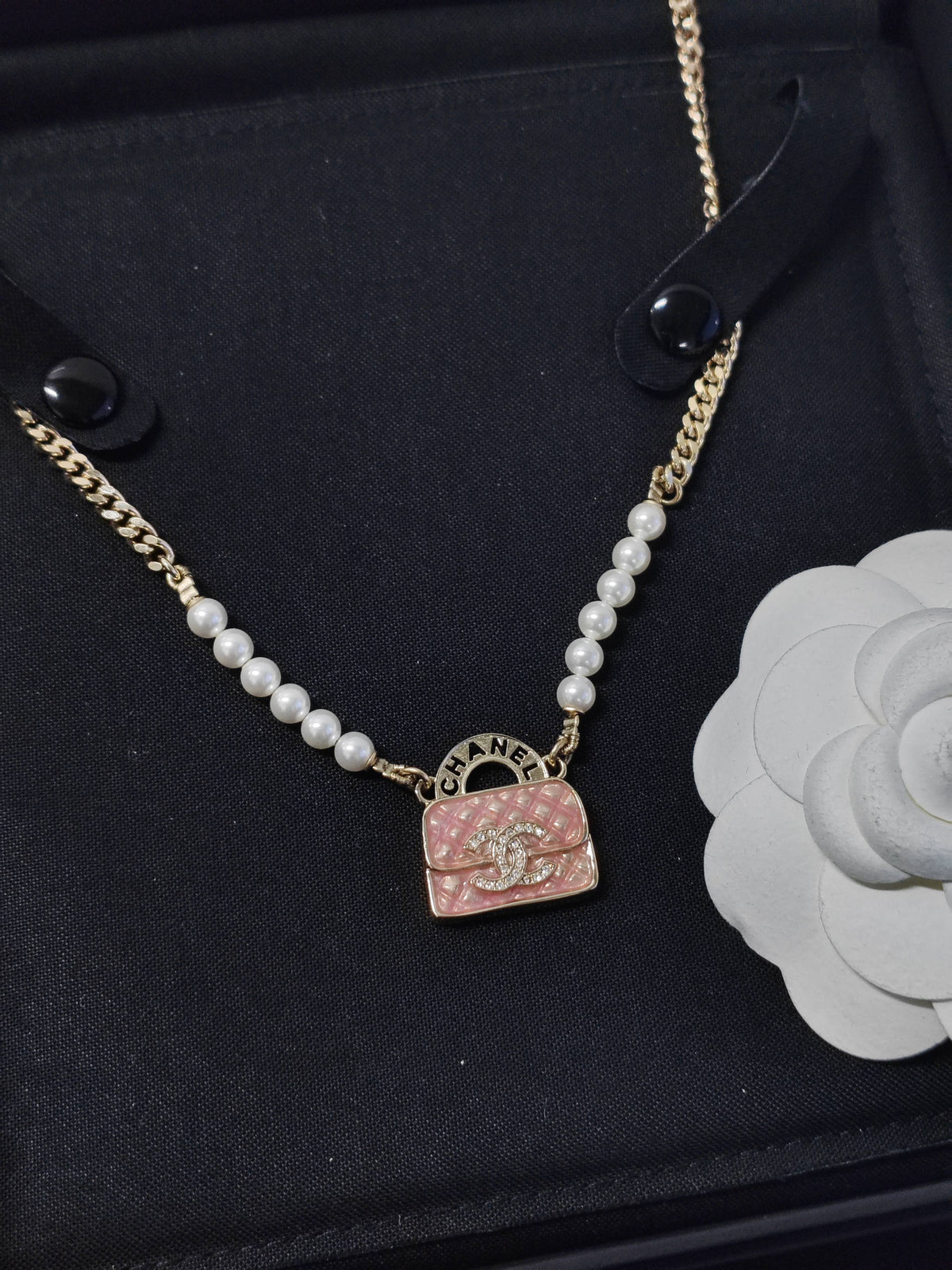 Chanel - Other - Gold-tone metal with imitation pearl beads, pink enamel and crystal embellishment - Multicolour