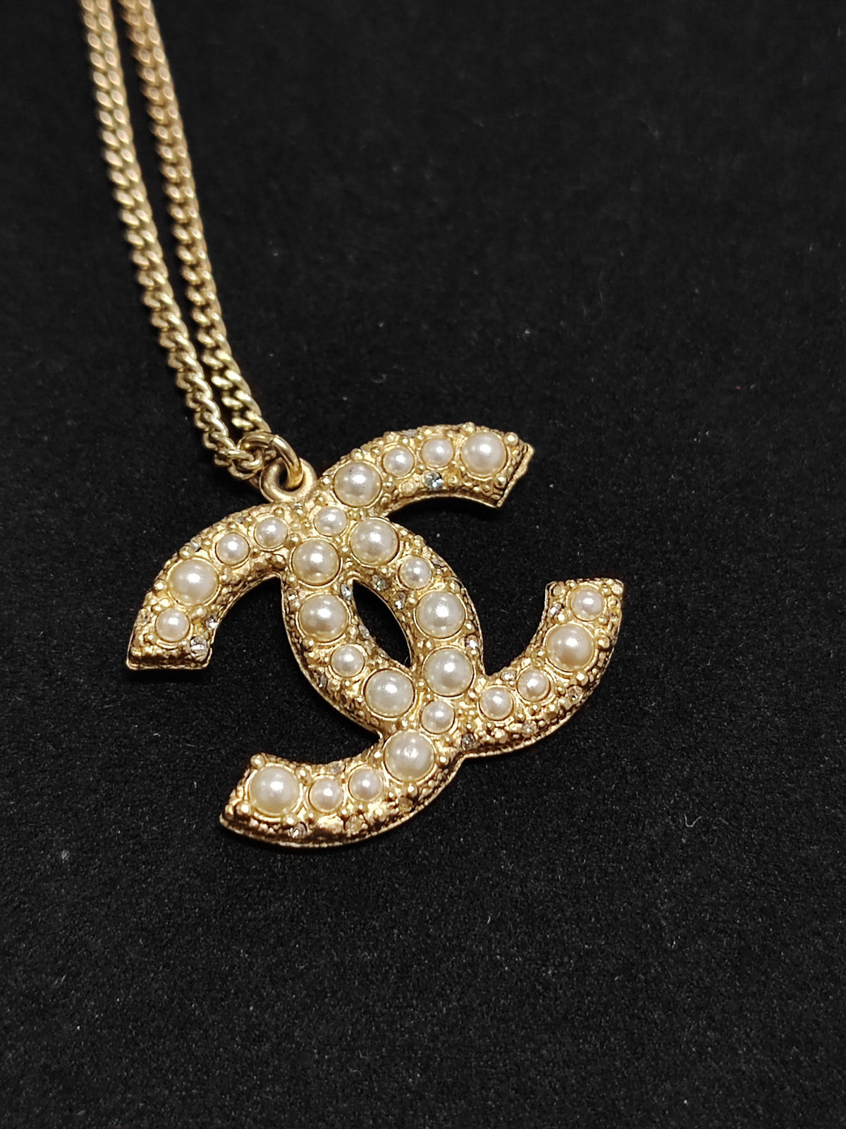 Chanel - Other - Gold-tone metal with imitation pearl embellishments. - Gold
