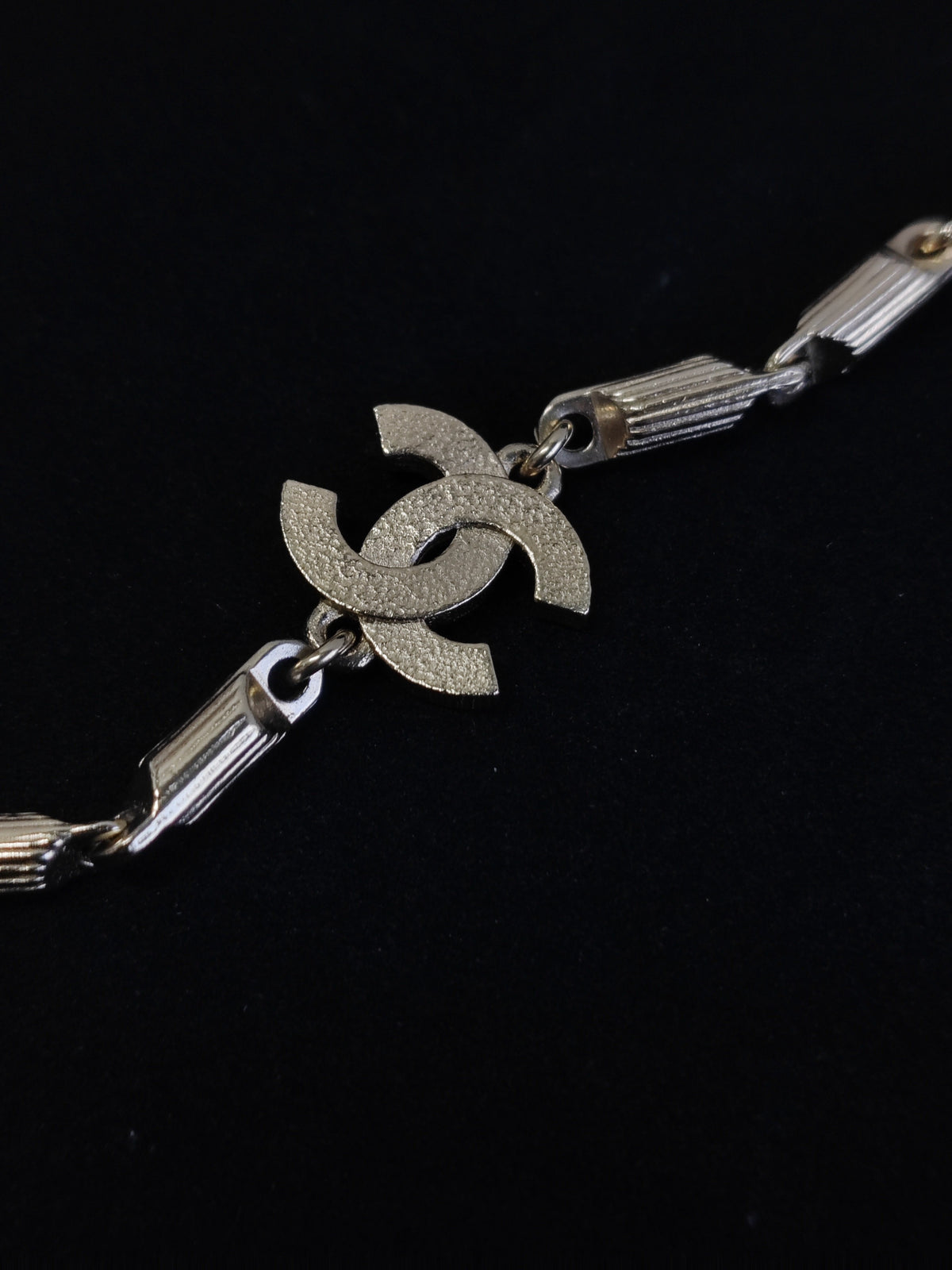 Chanel - Other - Gold-tone metal with imitation pearls and crystal embellishments - Gold
