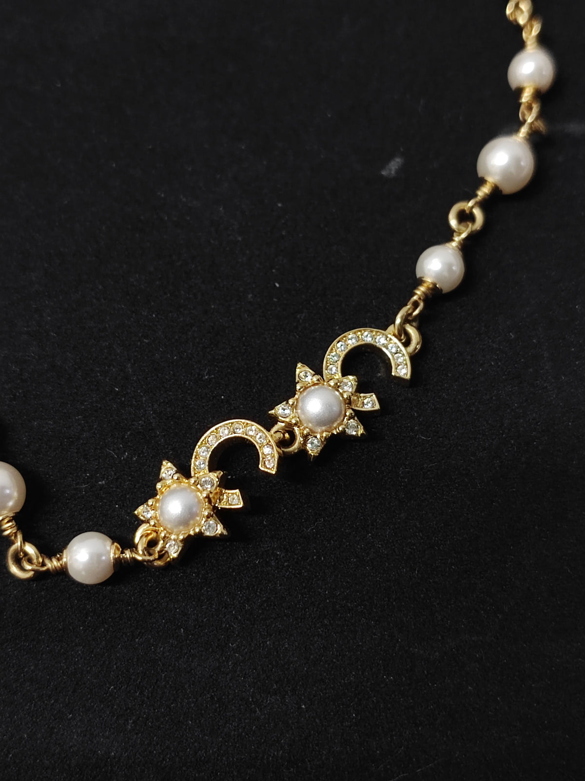 Chanel - Other - Gold-tone metal with imitation pearls and glass crystals. - Gold