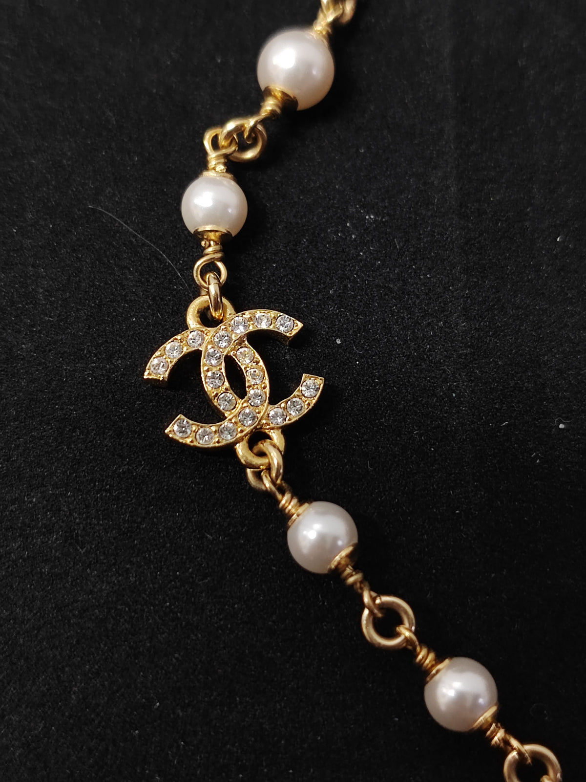 Chanel - Other - Gold-tone metal with imitation pearls and glass crystals. - Gold