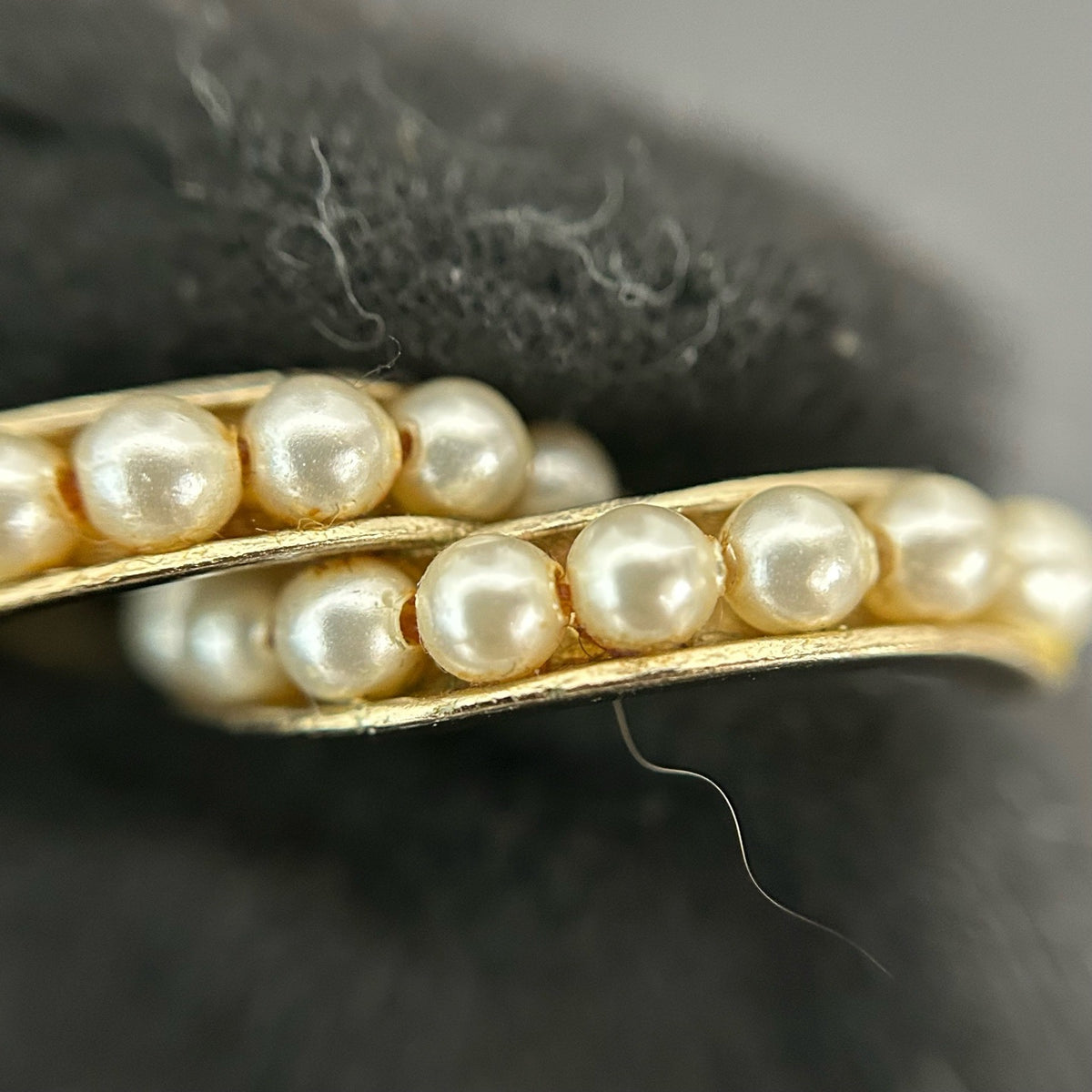 Chanel - Other - Gold-tone metal with imitation pearls. - Gold
