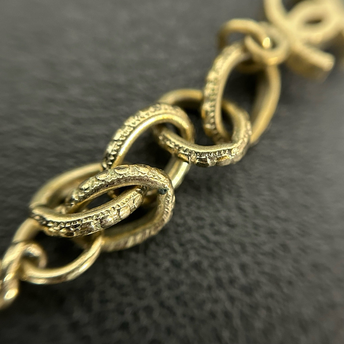 Chanel - Other - Gold-tone metal with imitation pearls. - Gold