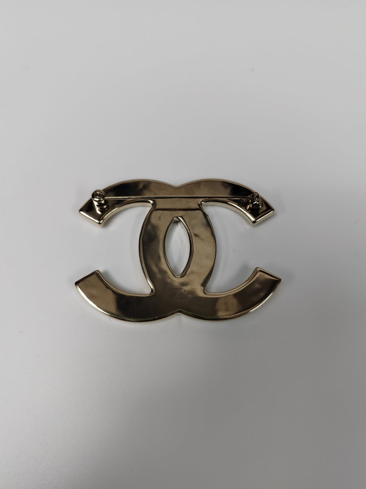 Chanel - Other - Gold-tone metal with knitted textile inset - Multicolour