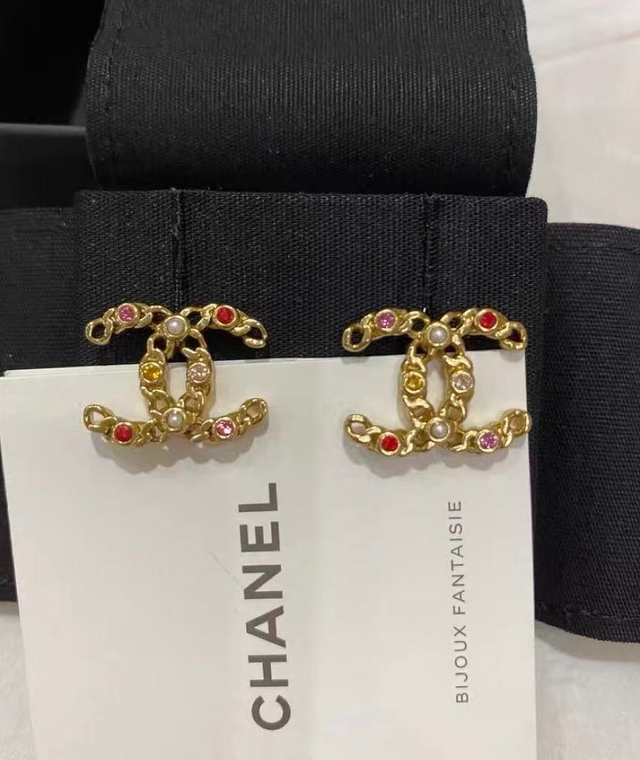 Chanel - Other - Gold-tone metal with multicolour crystal-like stones and pearl-like accents - Multicolour