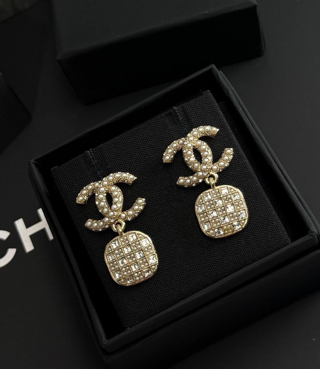 Chanel - Other - Gold-tone metal with pearl and crystal embellishments. - Gold