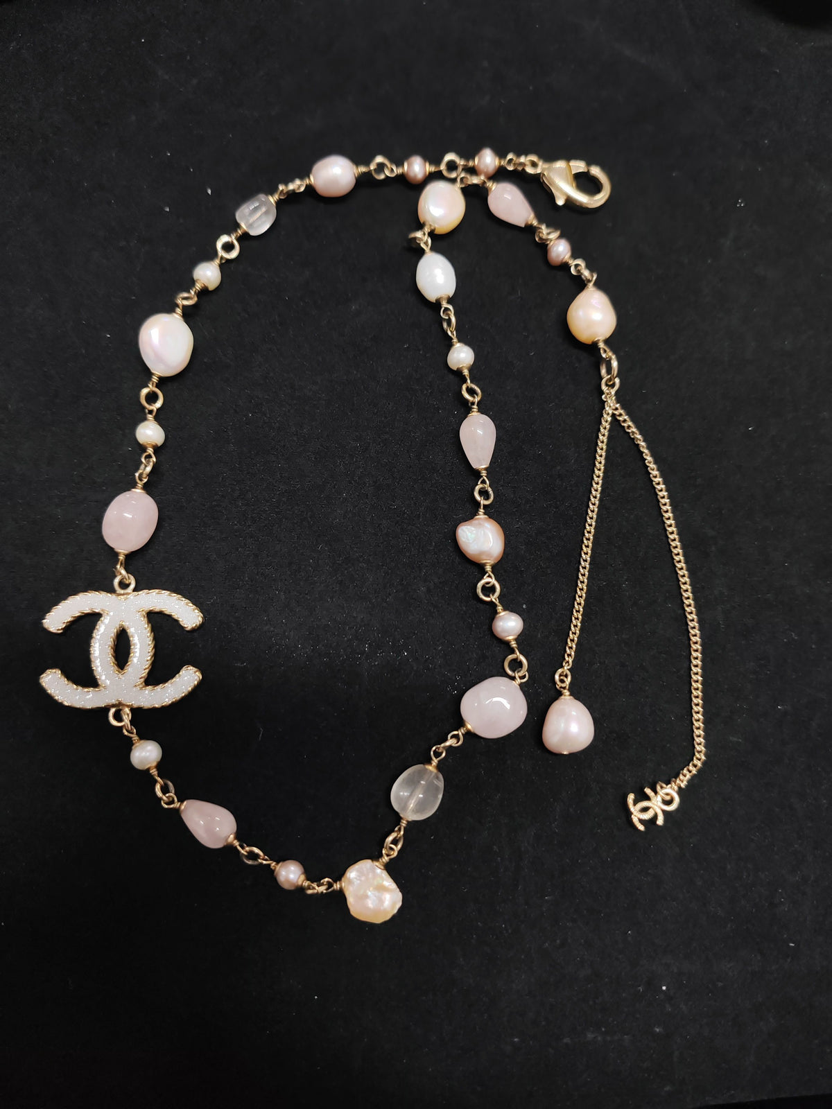 Chanel - Other - Gold-tone metal with pearl-like and pink beads. - Multicolour