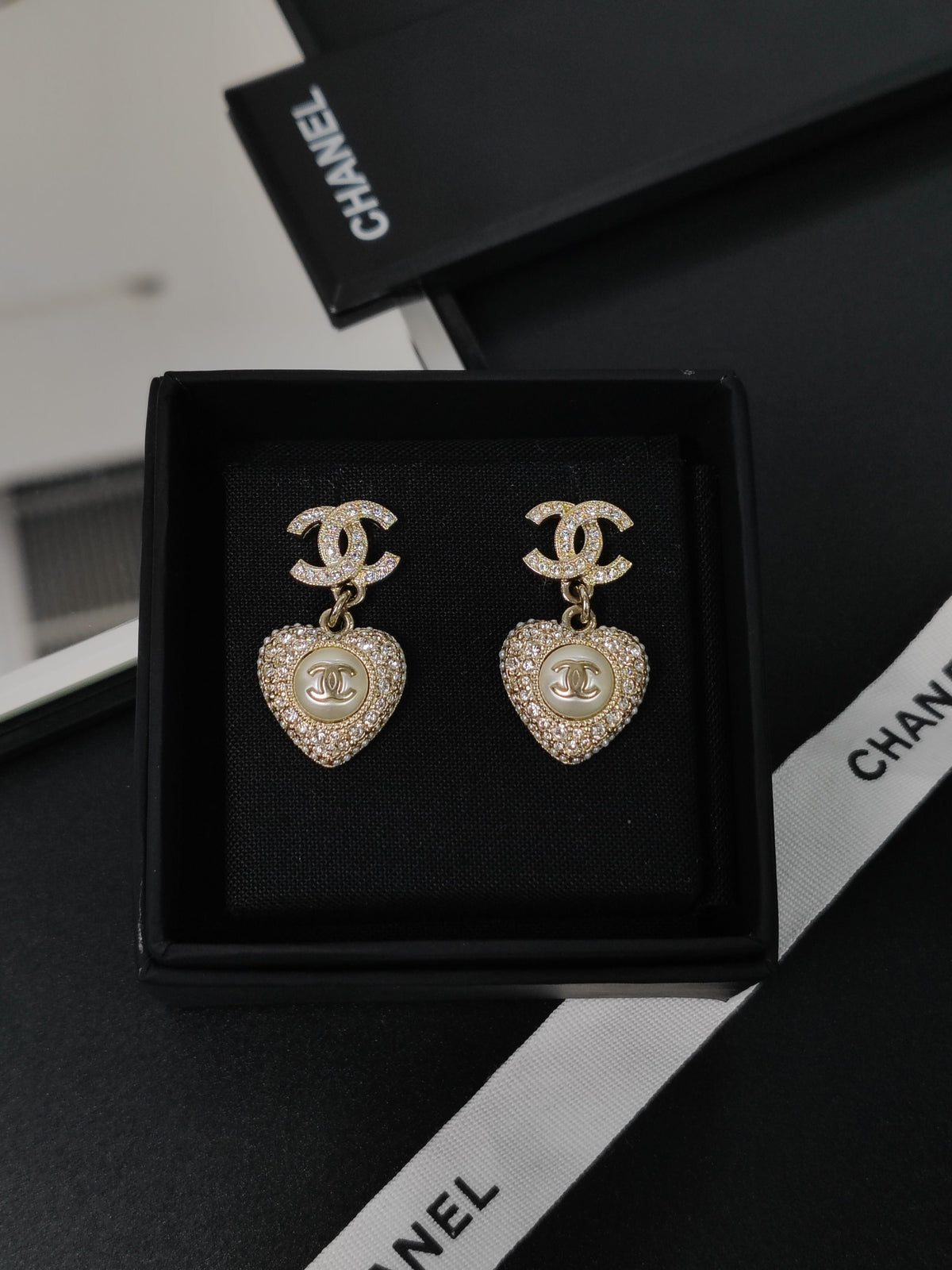 Chanel - Other - Gold-tone metal with rhinestone embellishment and imitation pearl details - Gold
