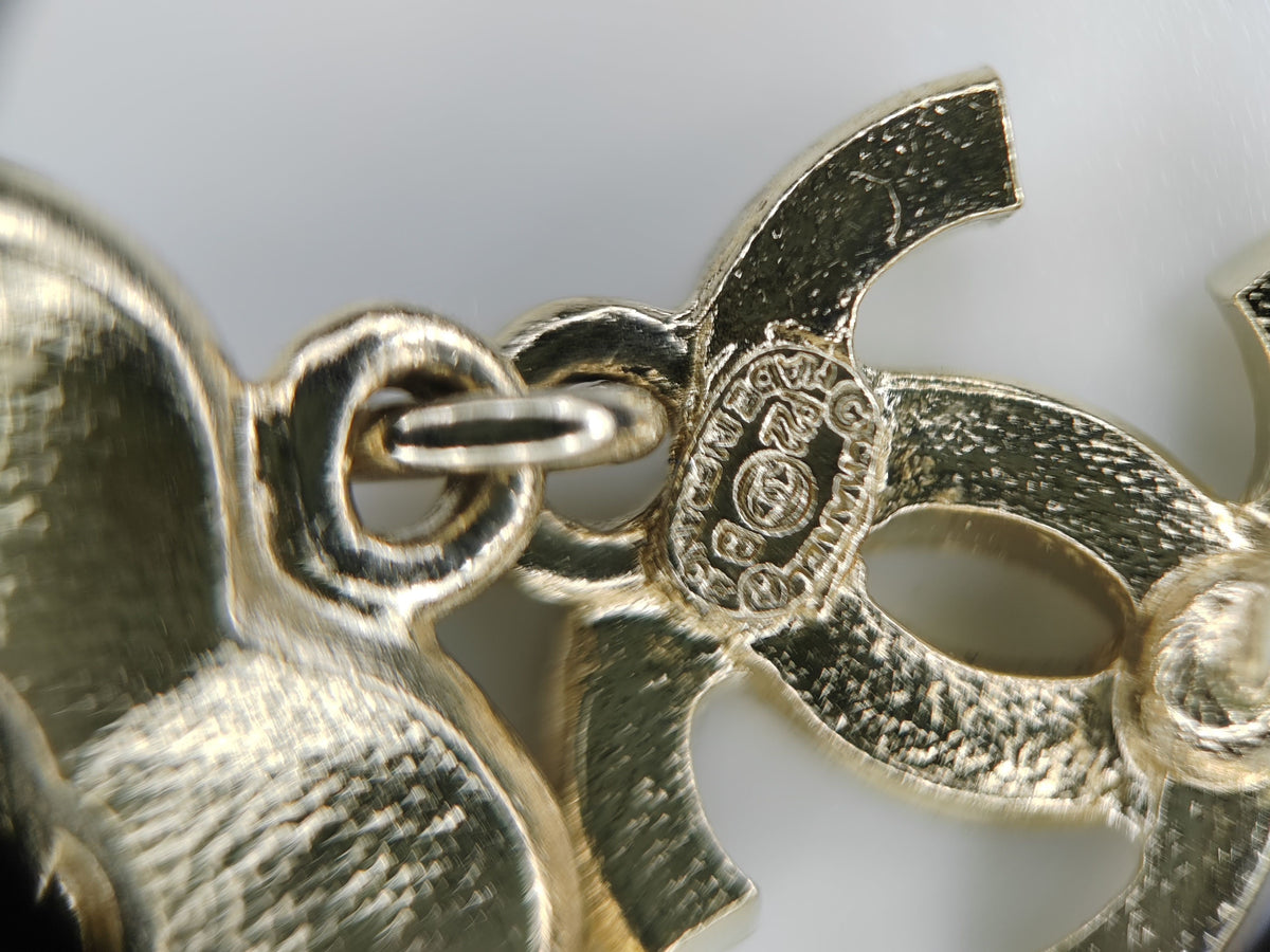 Chanel - Other - Gold-tone metal with rhinestone embellishment and imitation pearl details - Gold
