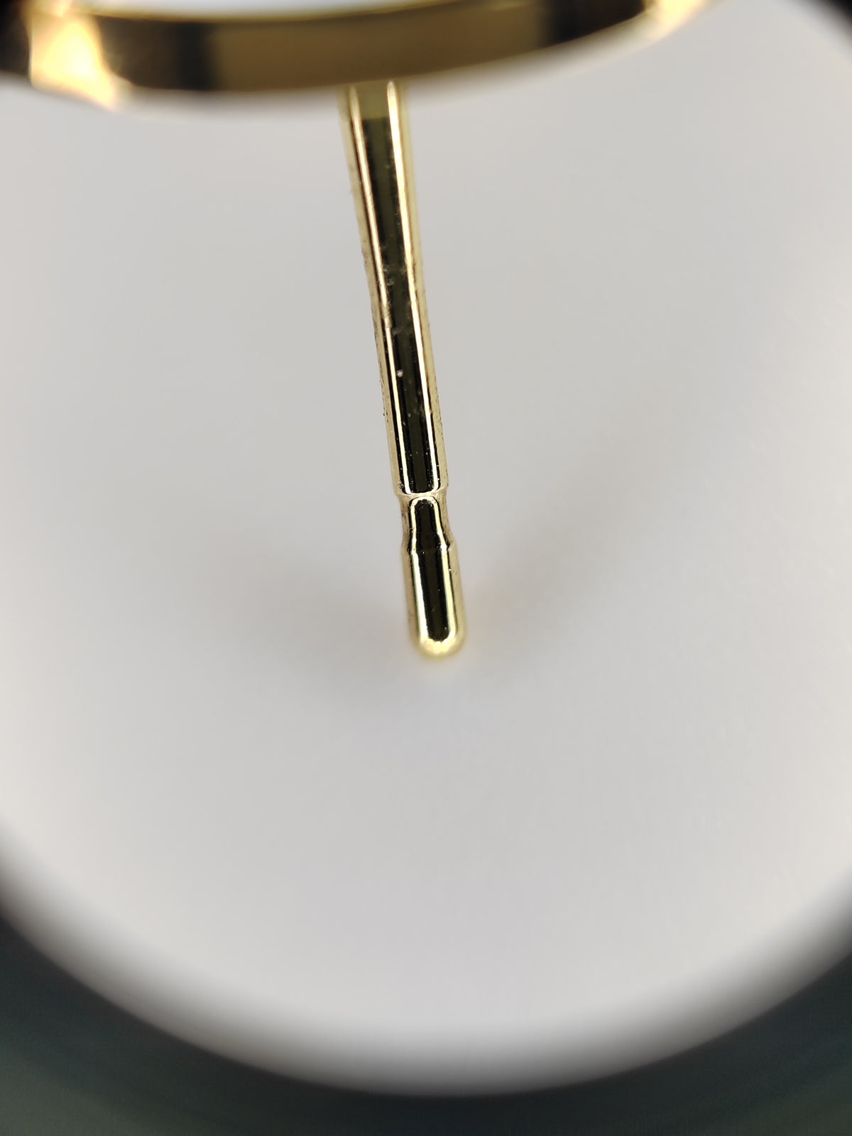 Chanel - Other - Gold-tone metal with white enamel accents - Gold