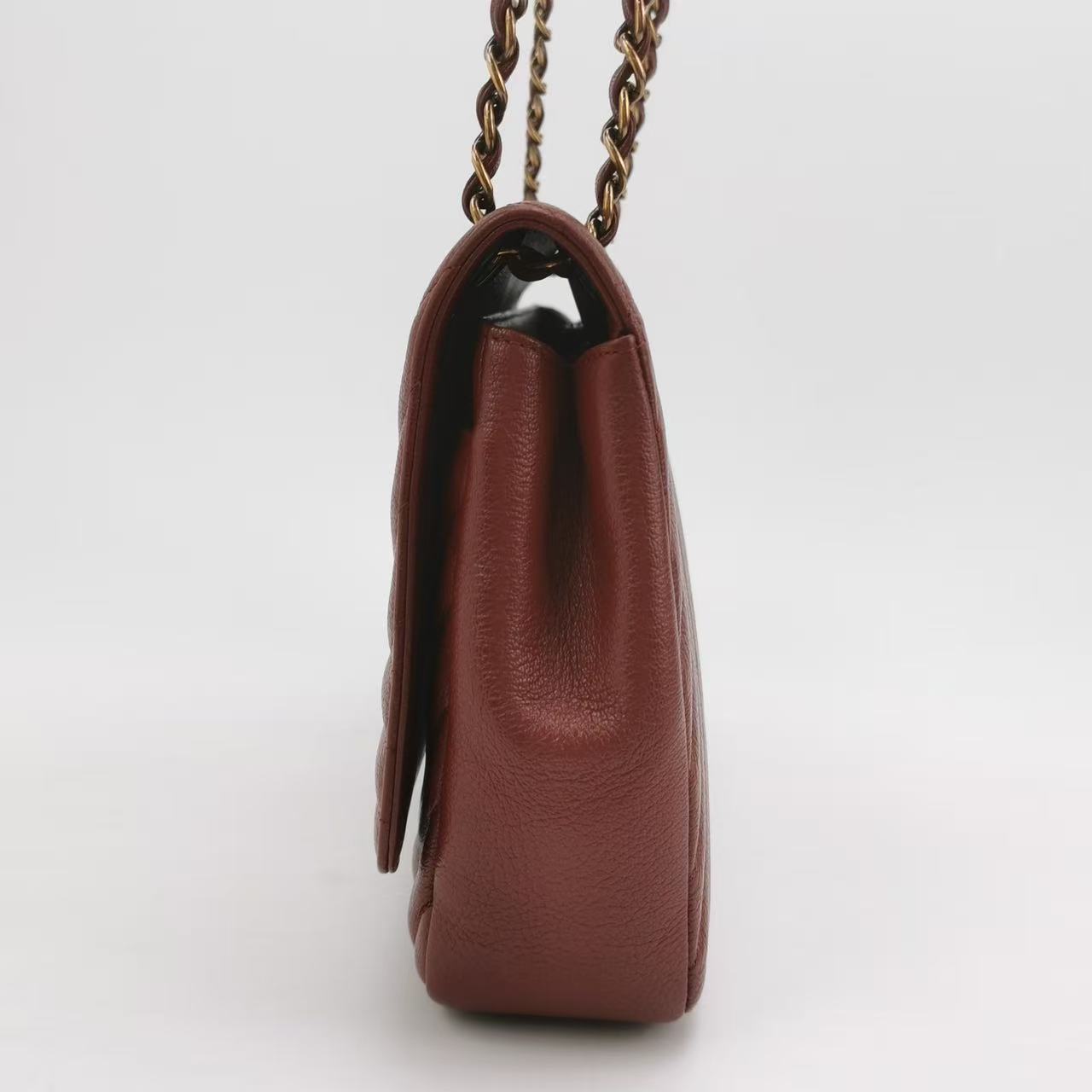 Chanel - Other - Lambskin leather - Burgundy with Gold-Tone Hardware - (Medium)