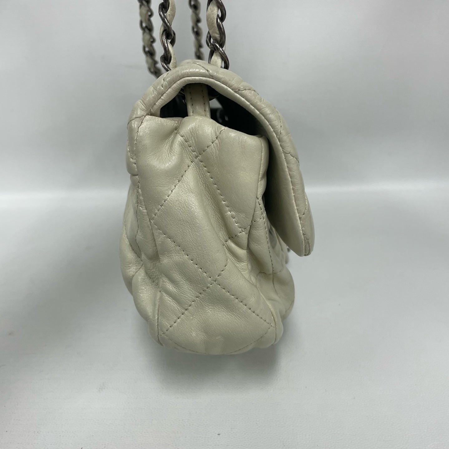 Chanel - Other - Lambskin leather - White - (medium)