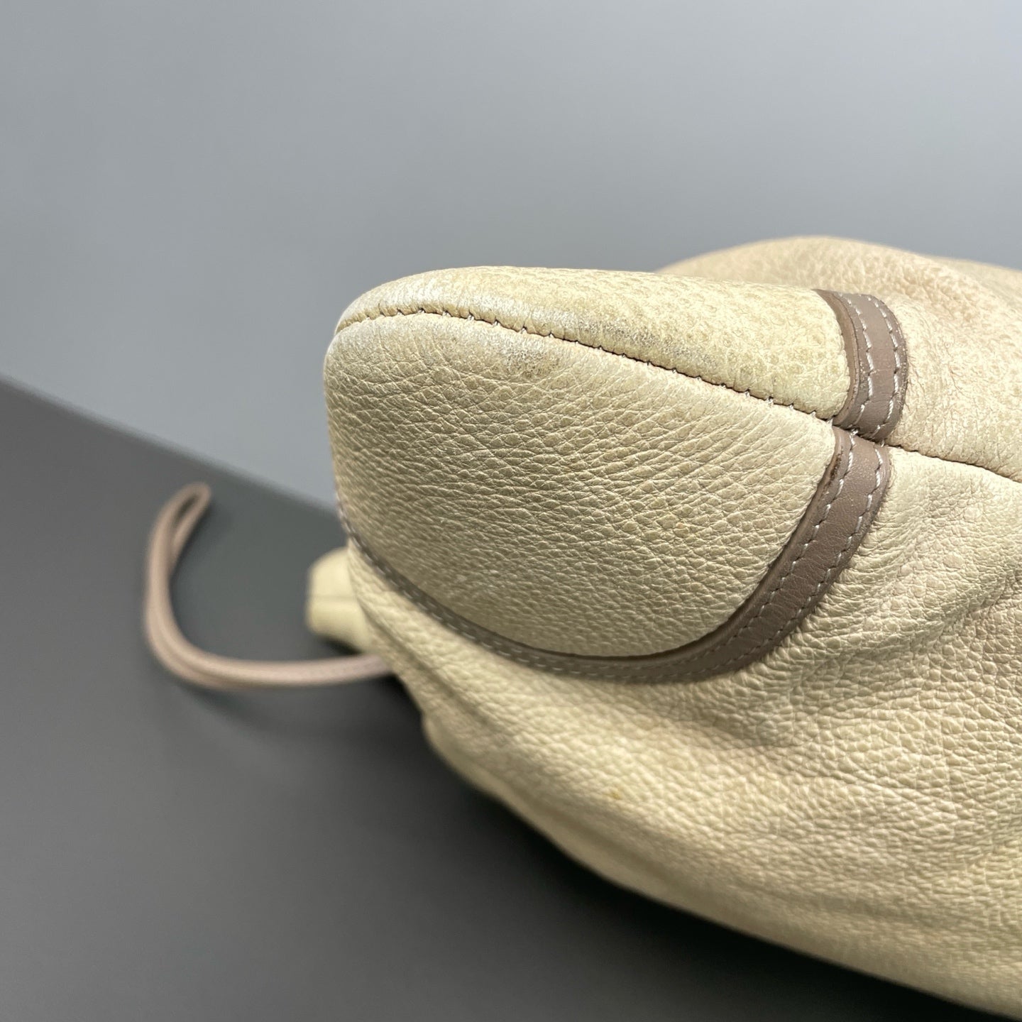 Chanel - Other - Leather - Beige - (large)