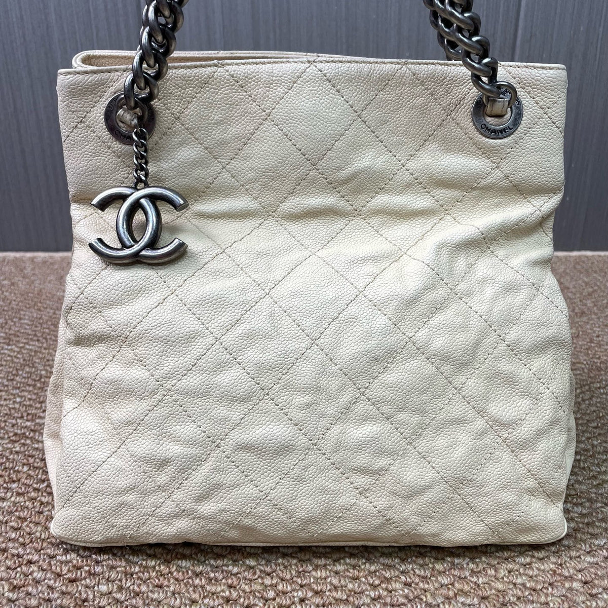 Chanel - Other - Leather - Beige - (Medium)