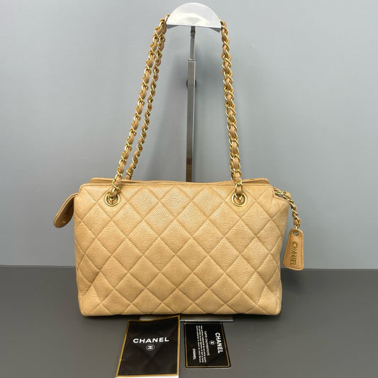 Chanel - Other - Leather - Beige - (medium)