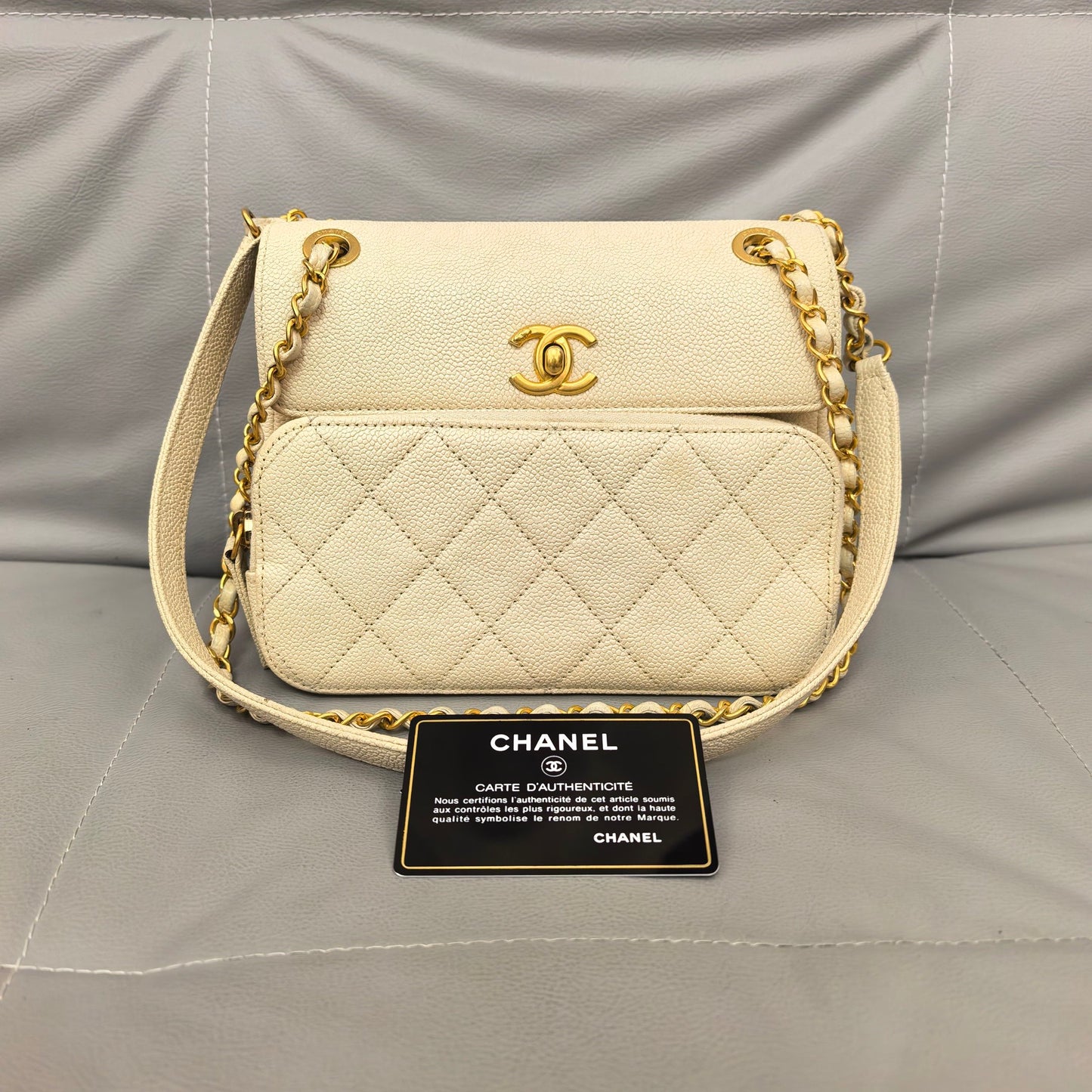Chanel - Other - Leather - Beige - (medium)