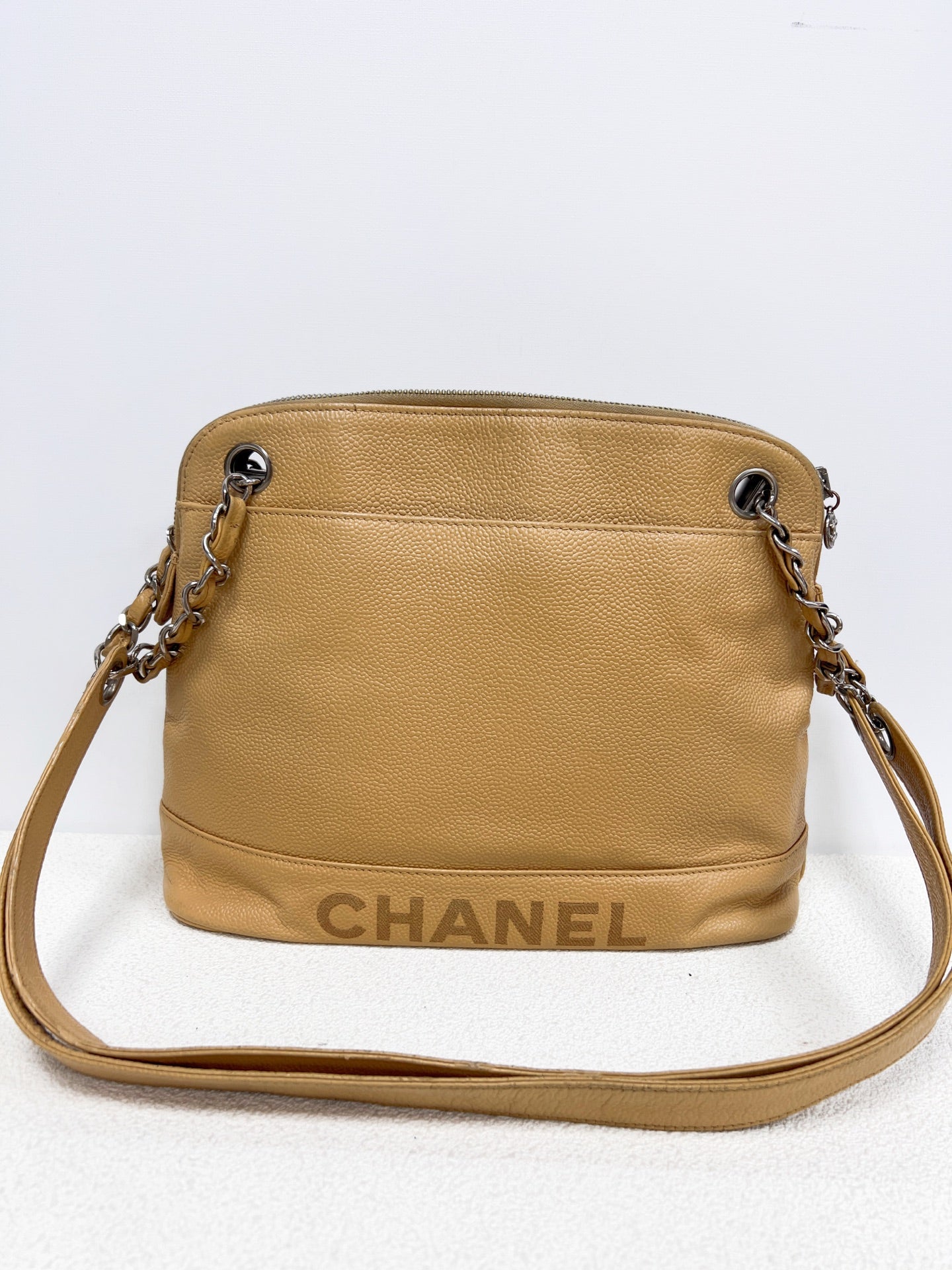 Chanel - Other - Leather - Beige - (medium)