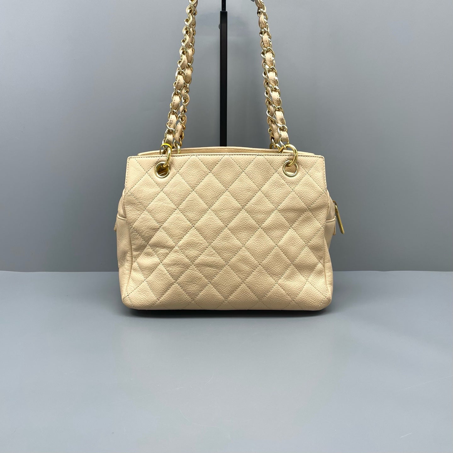 Chanel - Other - Leather - Beige - (medium)