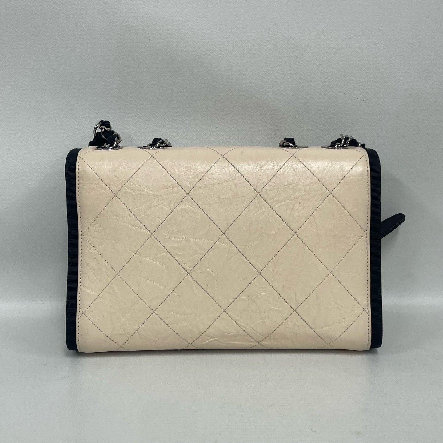 Chanel - Other - Leather - Beige - (medium)