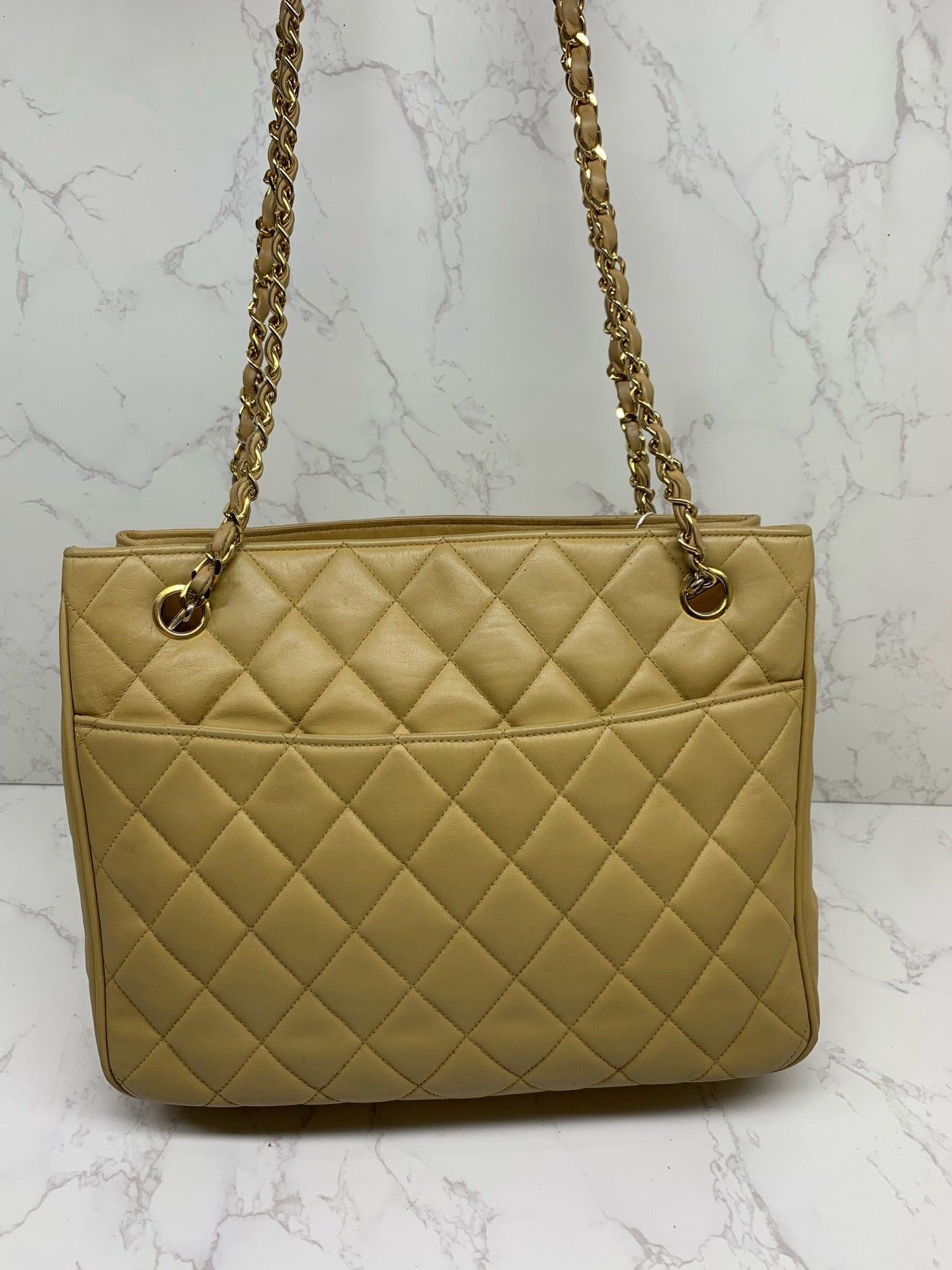 Chanel - Other - Leather - Beige - (medium)