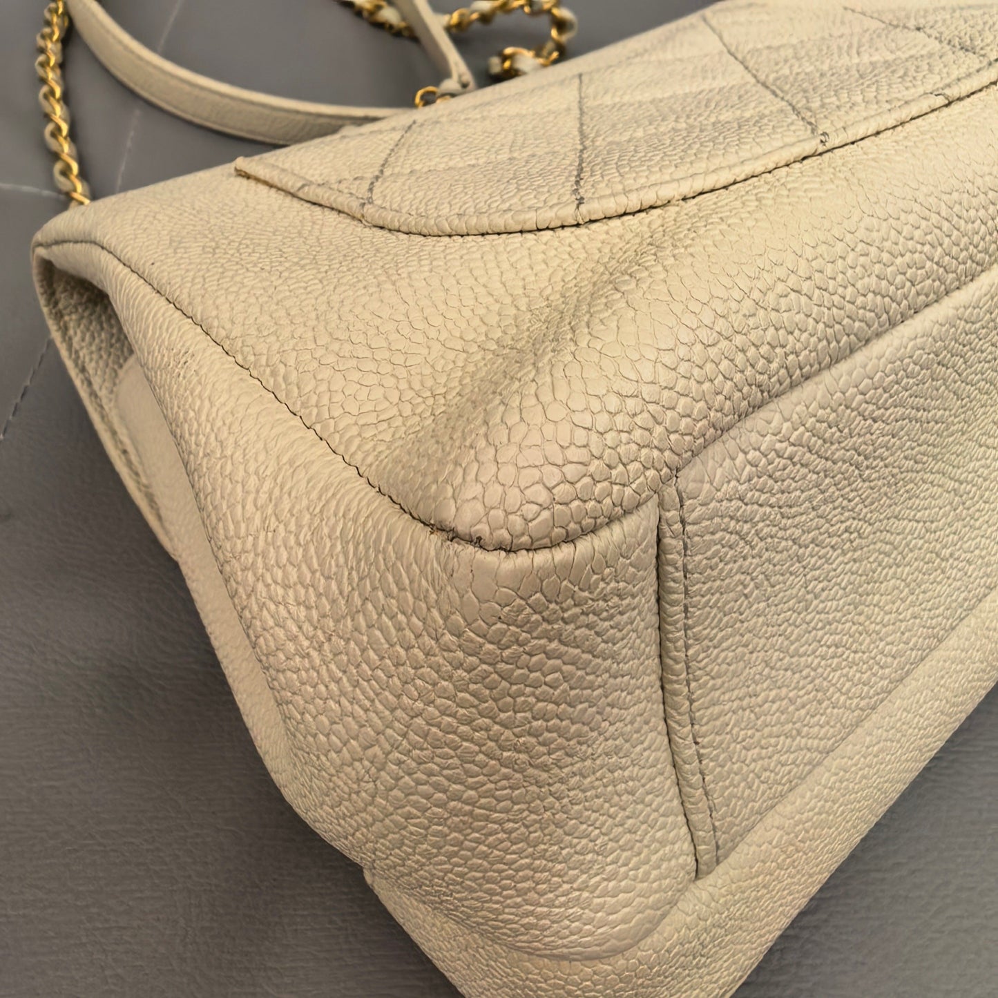 Chanel - Other - Leather - Beige - (medium)