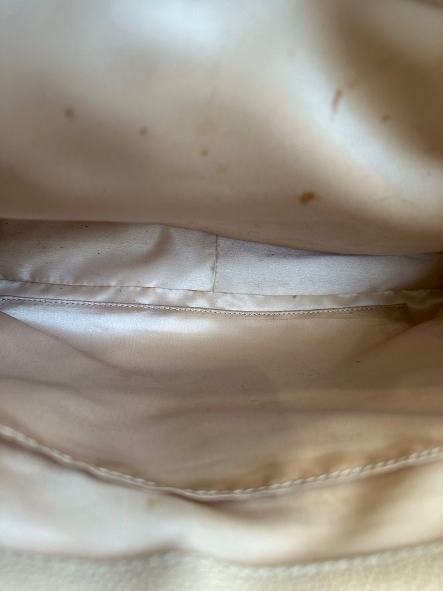 Chanel - Other - Leather - Beige - (medium)