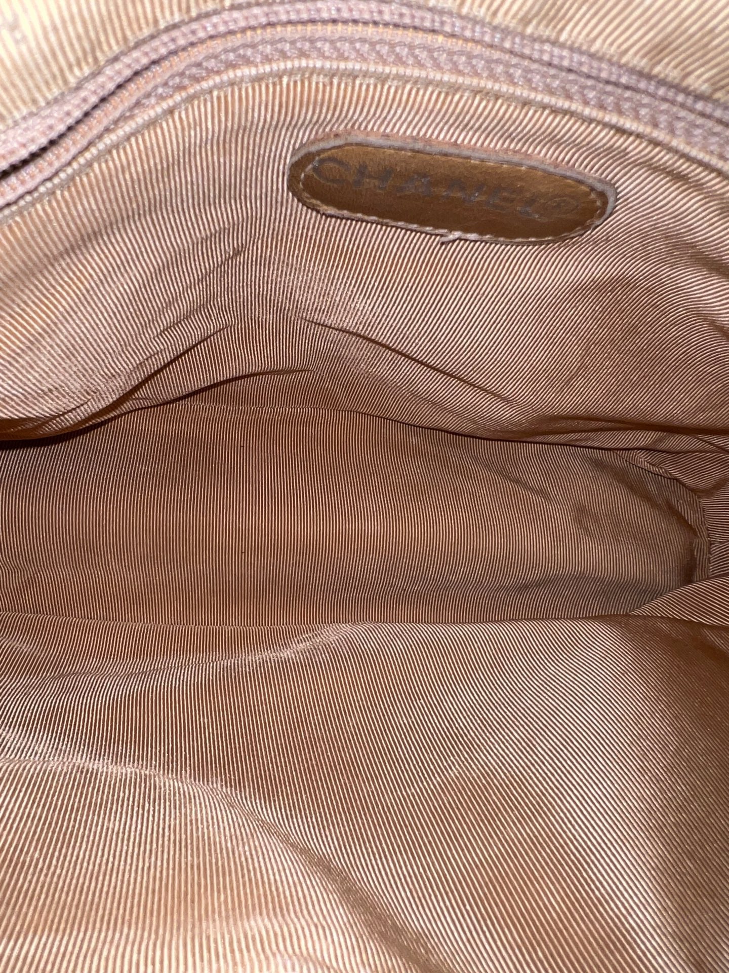 Chanel - Other - Leather - Beige - (medium)