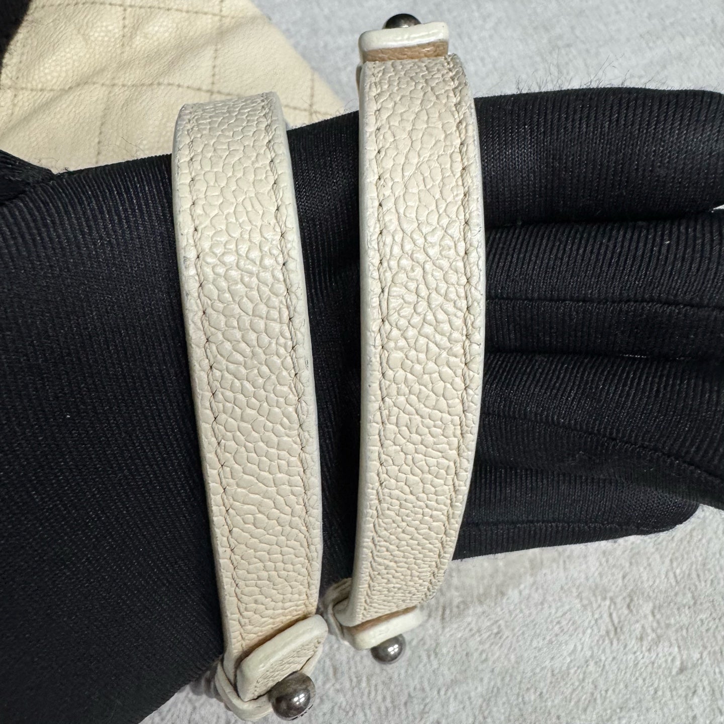 Chanel - Other - Leather - Beige - (medium)