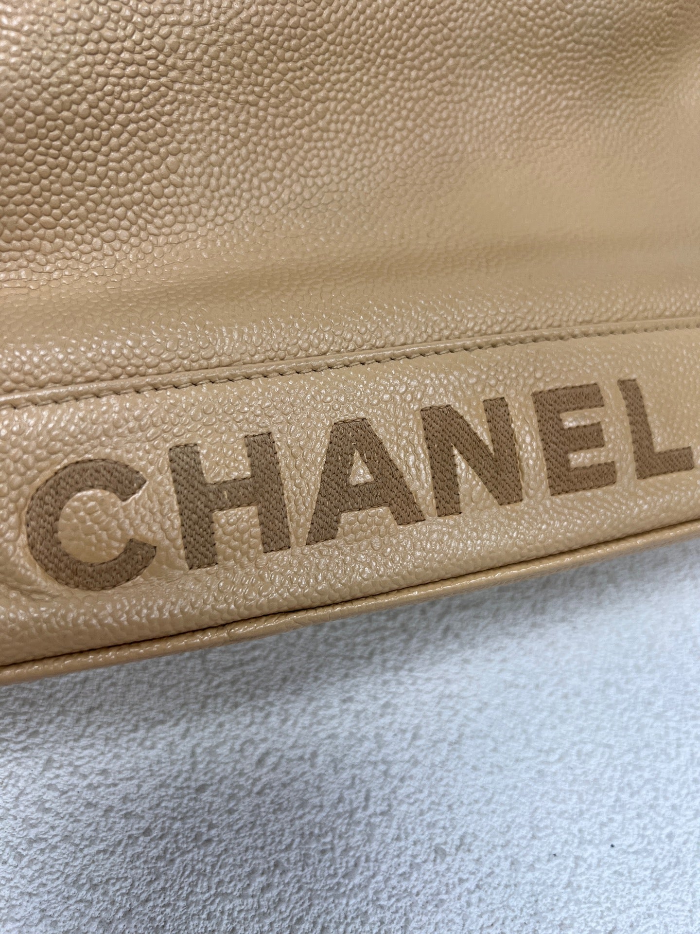 Chanel - Other - Leather - Beige - (medium)