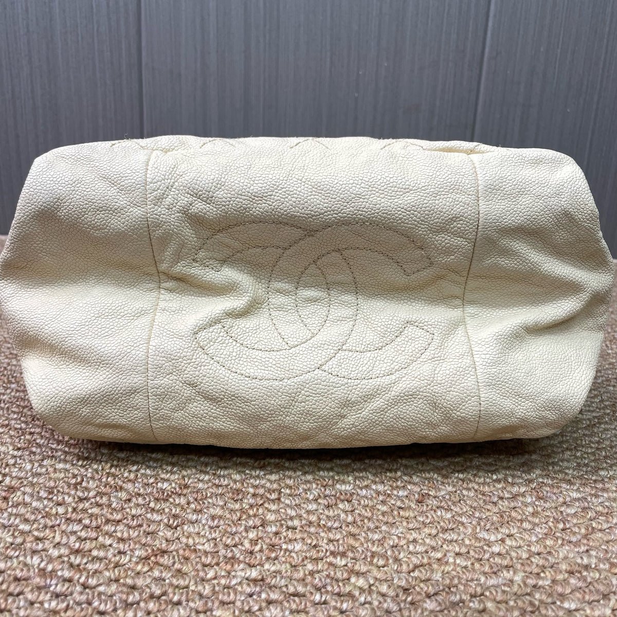 Chanel - Other - Leather - Beige - (Medium)